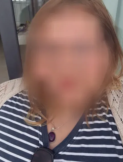 Jacqueline, 23