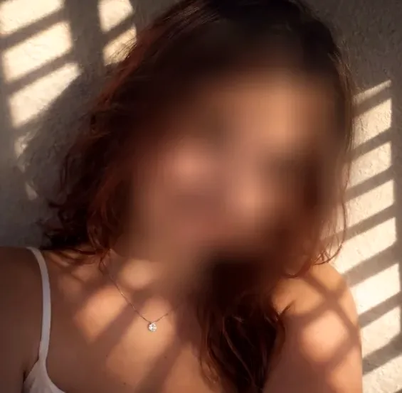 Katrin, 23