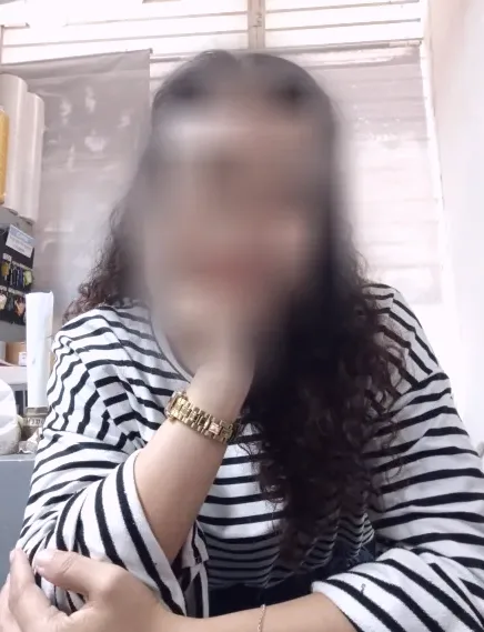 Laura, 31