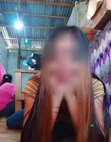 Melina, 28