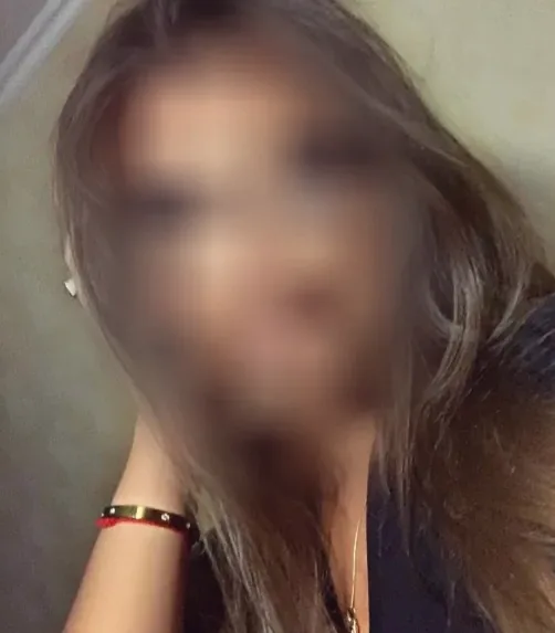 Nicole, 31