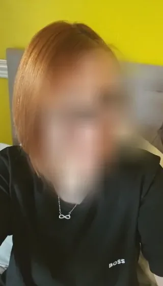 Özlem, 37