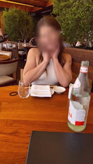 Sandra, 30