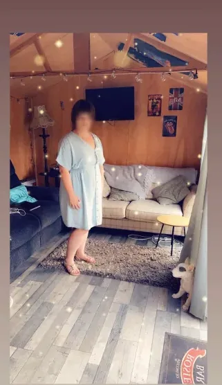 Viktoria, 27