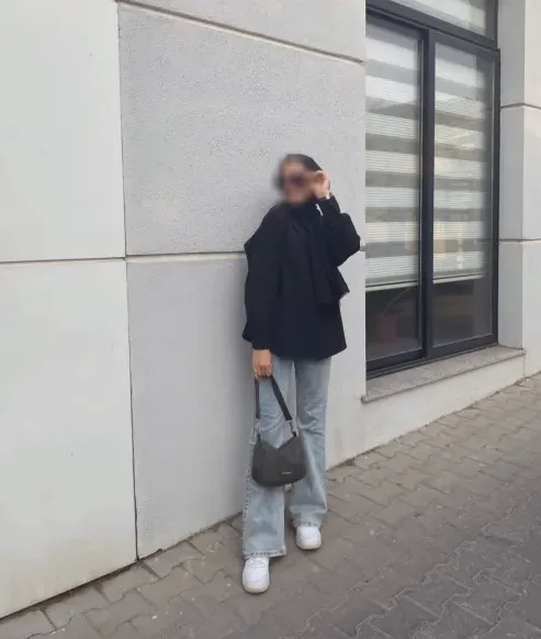 Yasmin, 26