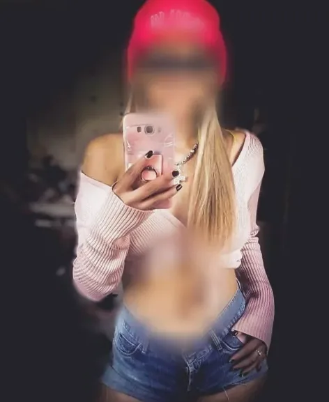 Denise, 36