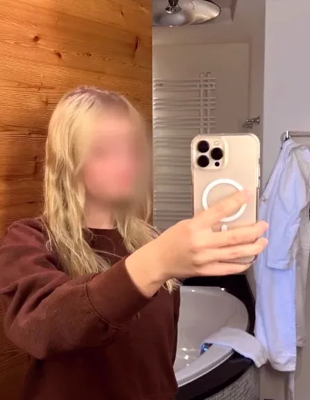 Emily, 20