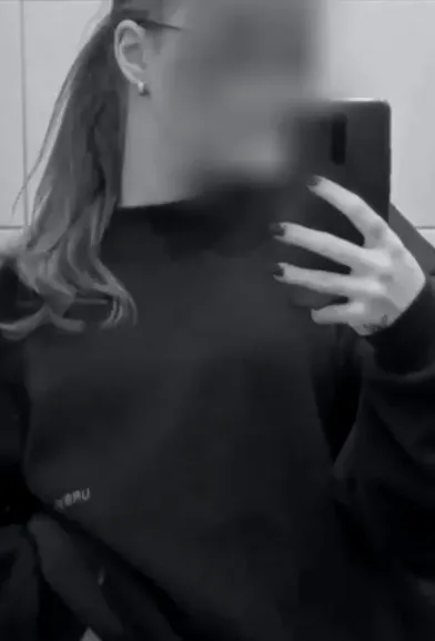 Nadja, 19